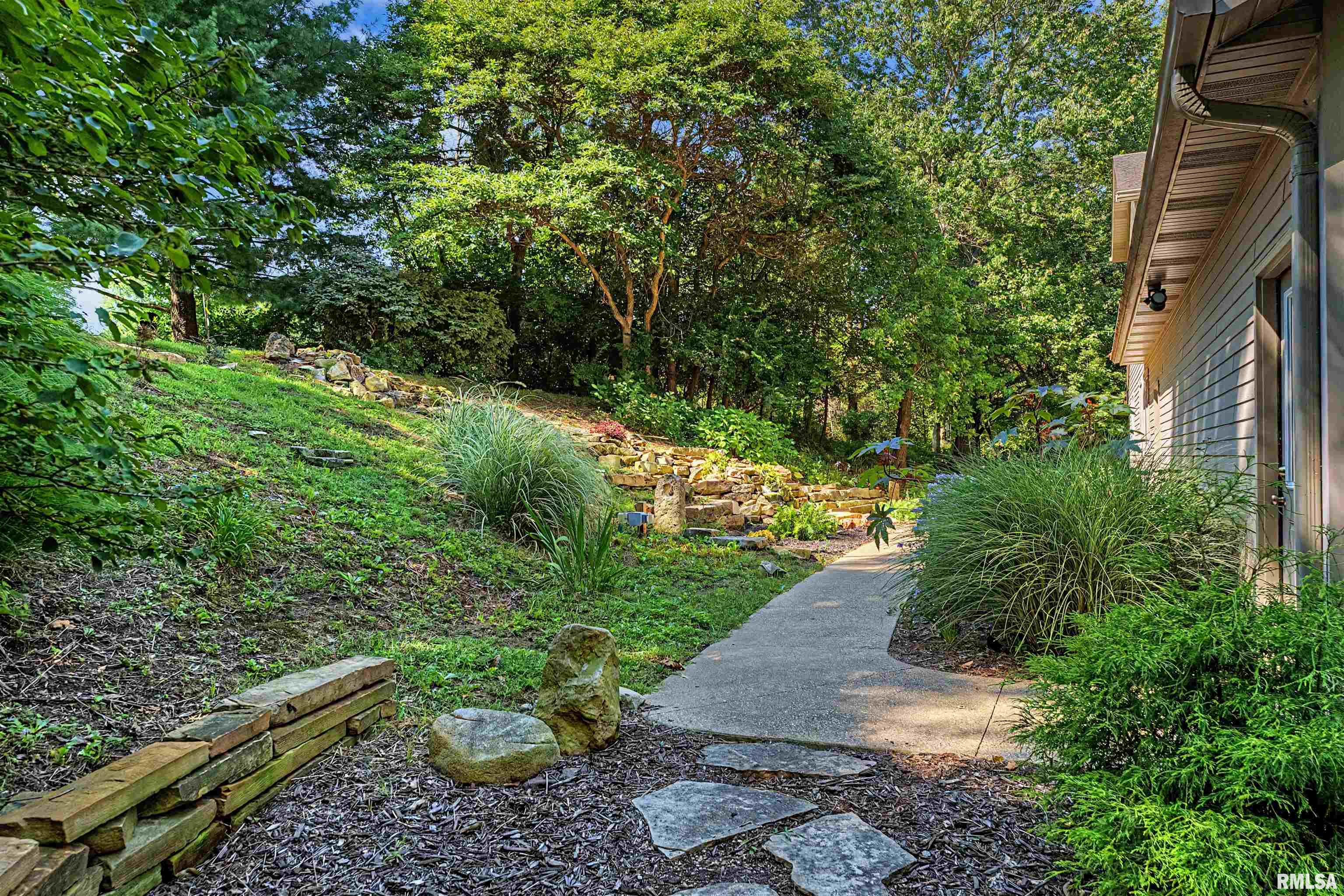 5388 Smith Road Pleasant Plains, IL 62677 - Photo 14 of 69 Gallery Image 14