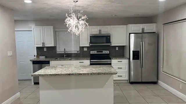 $3,500 | 2001 Northeast 2nd Terrace, Pompano Beach, FL 33060