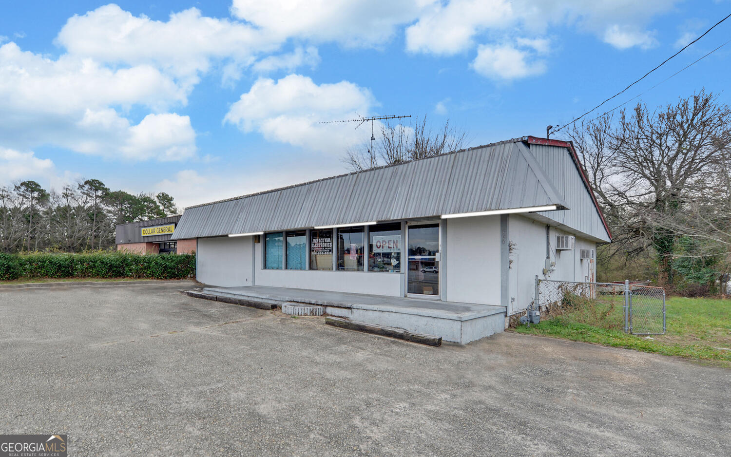 790 Collins Road Toccoa, GA 30577 - Photo 1 of 36 front view of a house with a dry yard