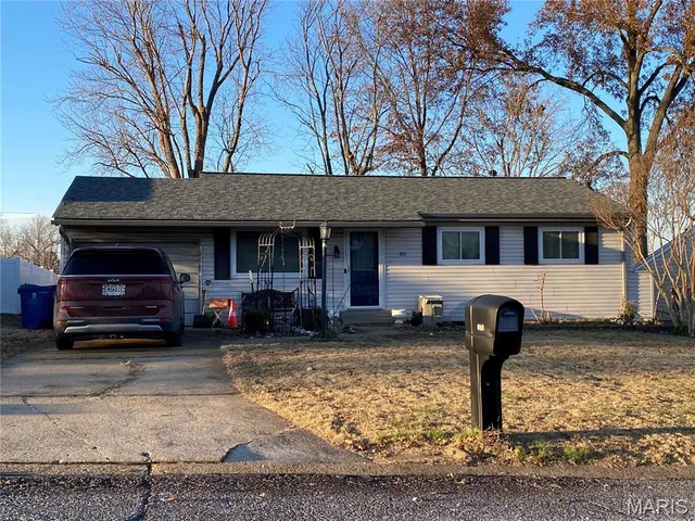 $240,000 | 851 Morningside Lane, Arnold, MO 63010