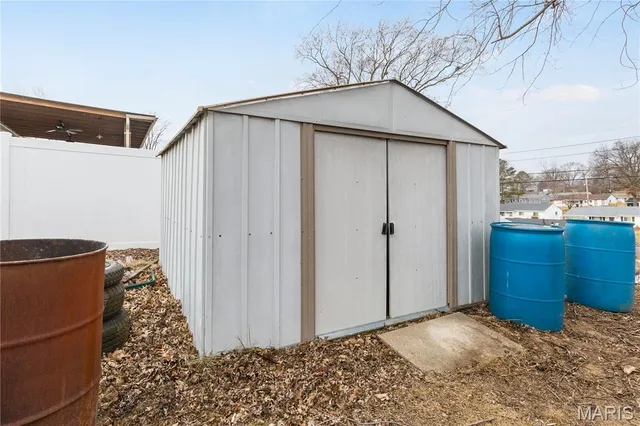 $240,000 | 851 Morningside Lane, Arnold, MO 63010