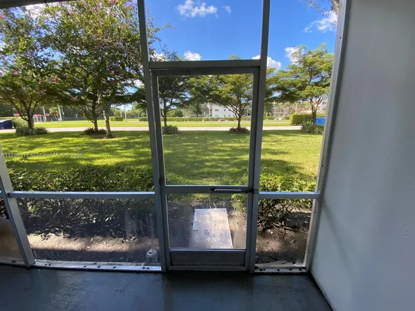 $125,000 | 381 Fanshaw J, Unit 381, Boca Raton, FL 33434