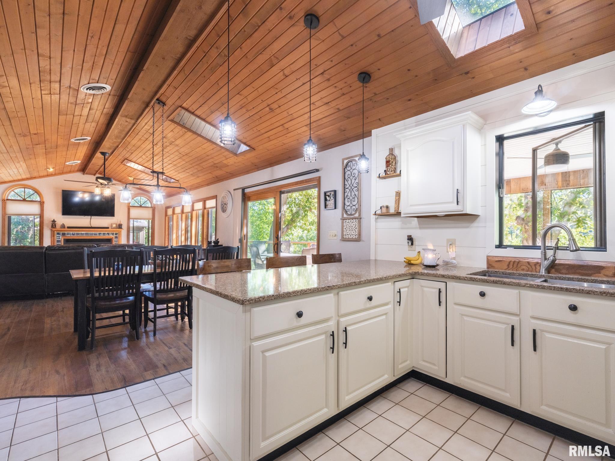 4021 South Dunbar Point Mapleton, IL 61547 - Photo 8 of 84