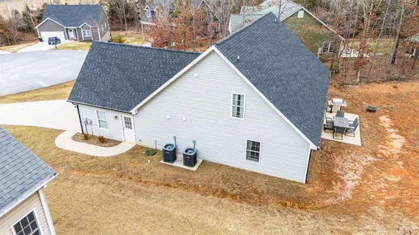a view of backyard of house