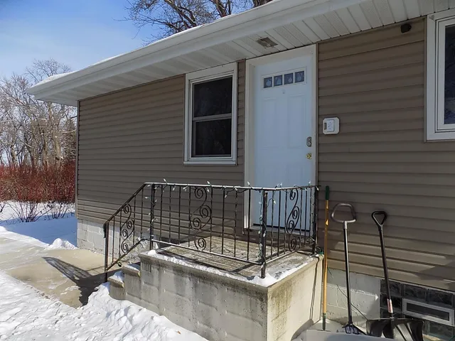 $214,999 | 631 10th Street, Lafayette, MN 56054