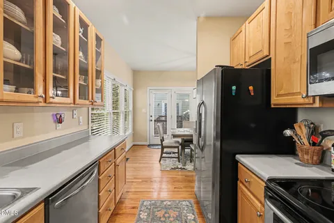 $528,000 | 911 North Columbia Street, Chapel Hill, NC 27516