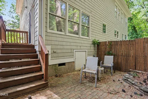 $528,000 | 911 North Columbia Street, Chapel Hill, NC 27516