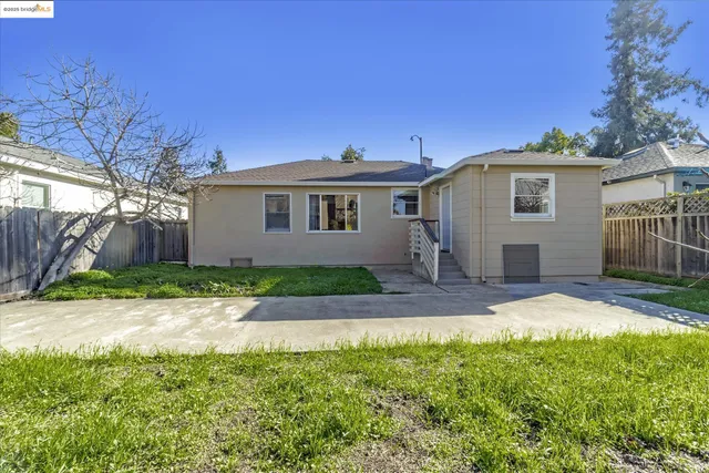 $990,000 | 827 Chestnut Street, Redwood City, CA 94063