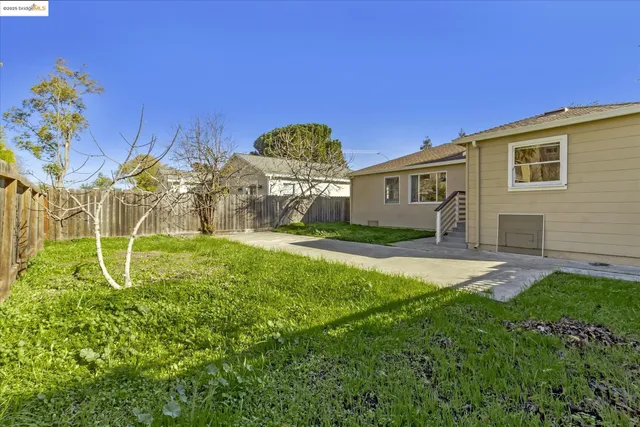 $990,000 | 827 Chestnut Street, Redwood City, CA 94063