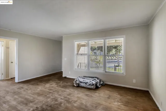 $990,000 | 827 Chestnut Street, Redwood City, CA 94063