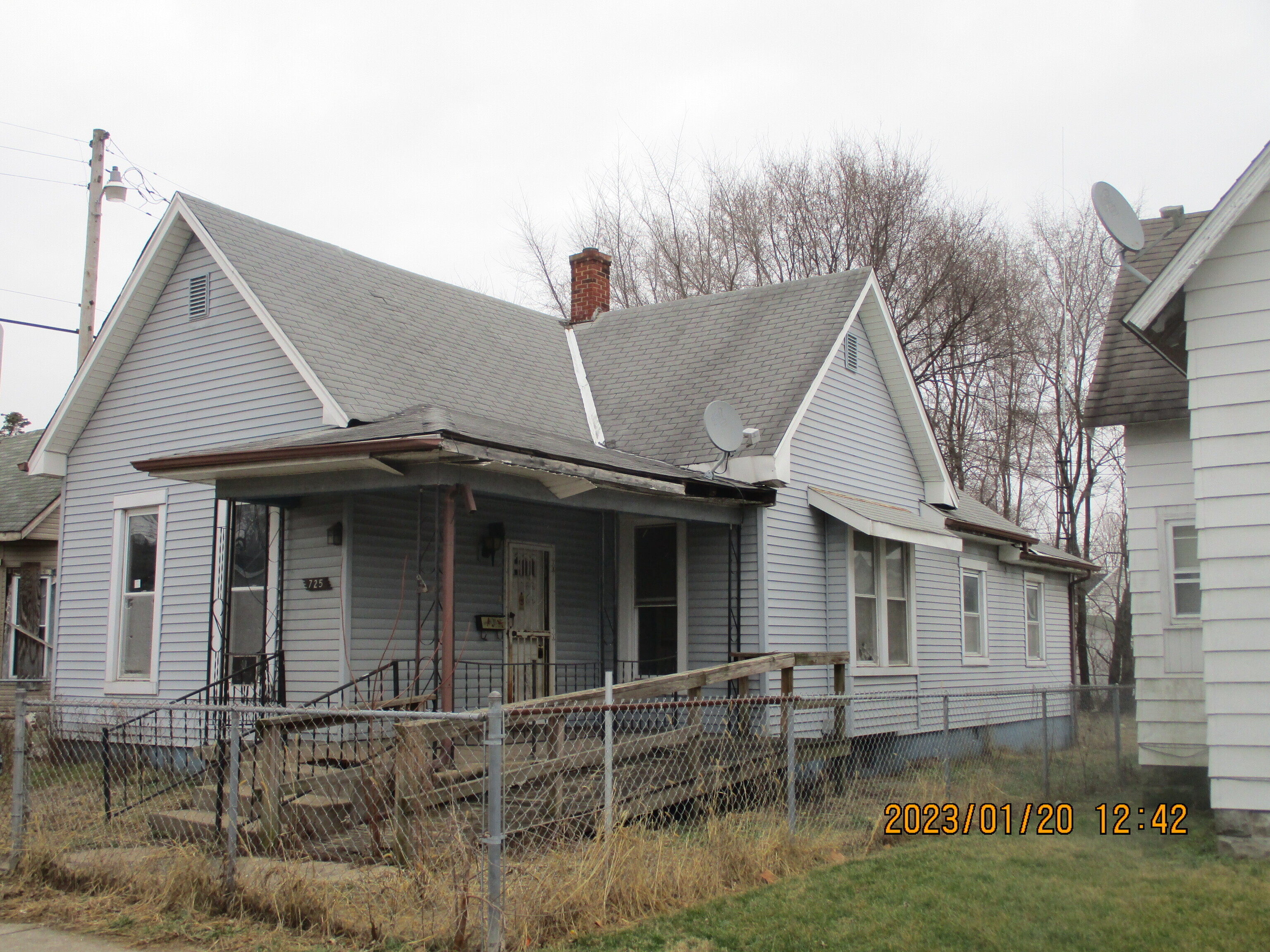 725 Reed Street Columbus, IN 47201 - Photo 3 of 10 Gallery Image 3