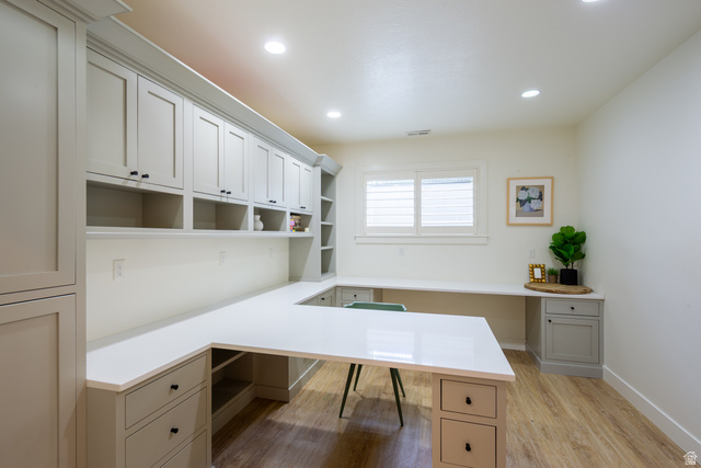 630 East Center Street Alpine, UT 84004 - Photo 71 of 115 Expansive built-in desk with a U-shaped configuration and light-toned countertops