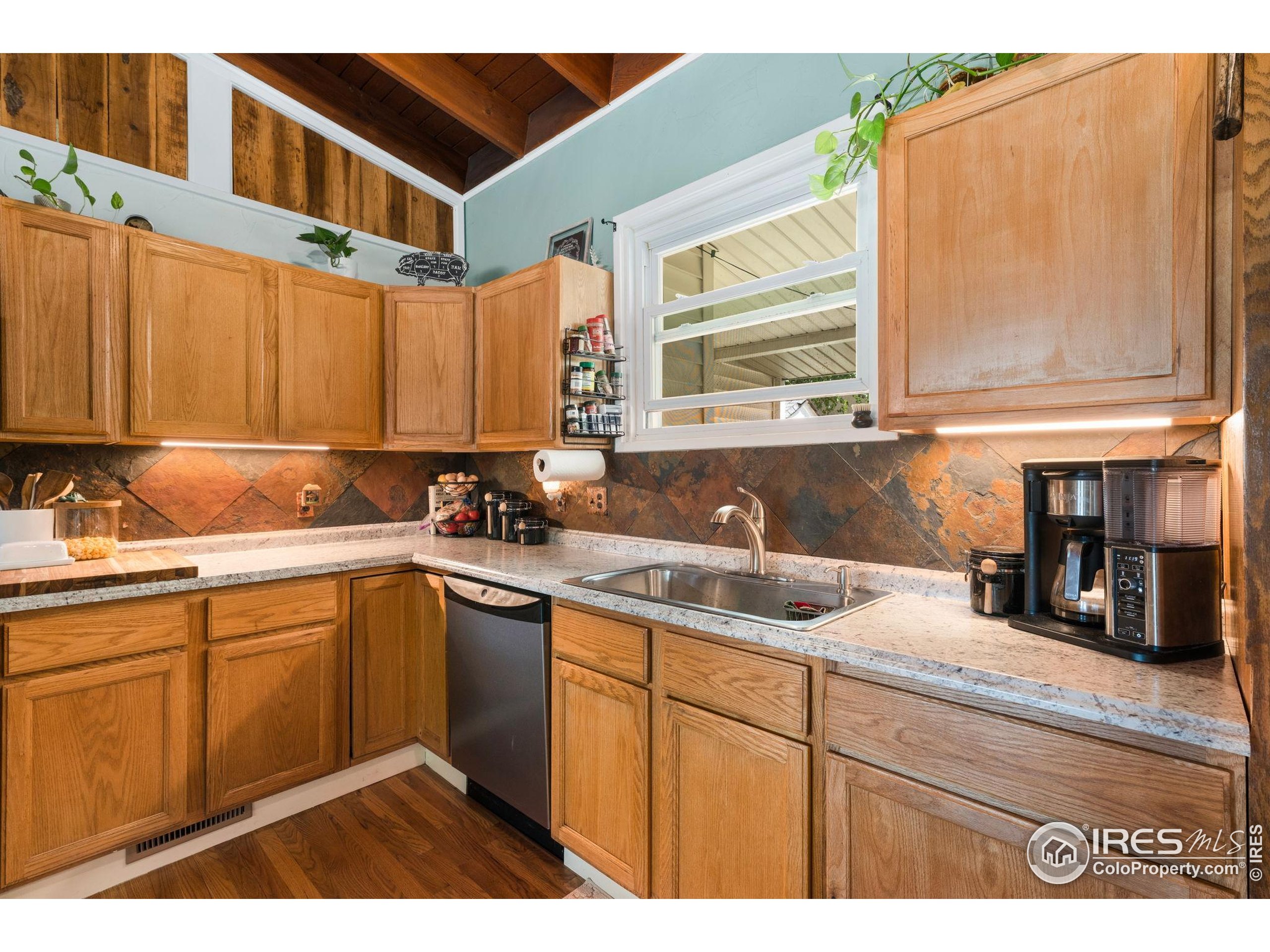 7908 Stuart Place Westminster, CO 80030 - Photo 10 of 30