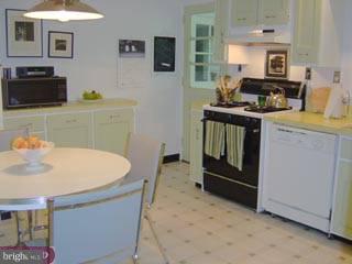 215 Plush Mill Road Wallingford, PA 19086 - Photo 5 of 6