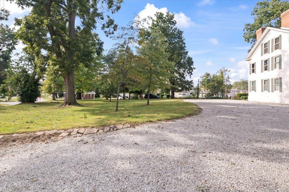 917 Mill Street Mount Vernon, IN 47620 - Photo 3 of 36