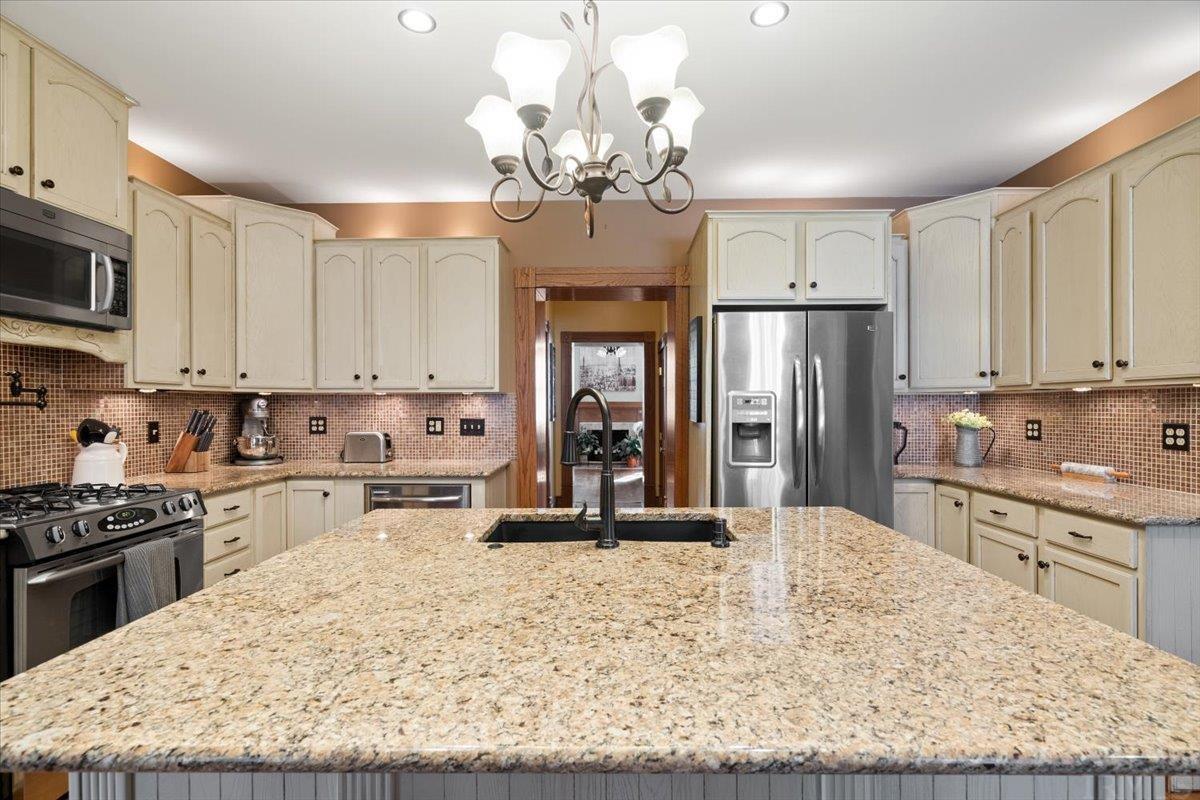 917 Mill Street Mount Vernon, IN 47620 - Photo 9 of 36