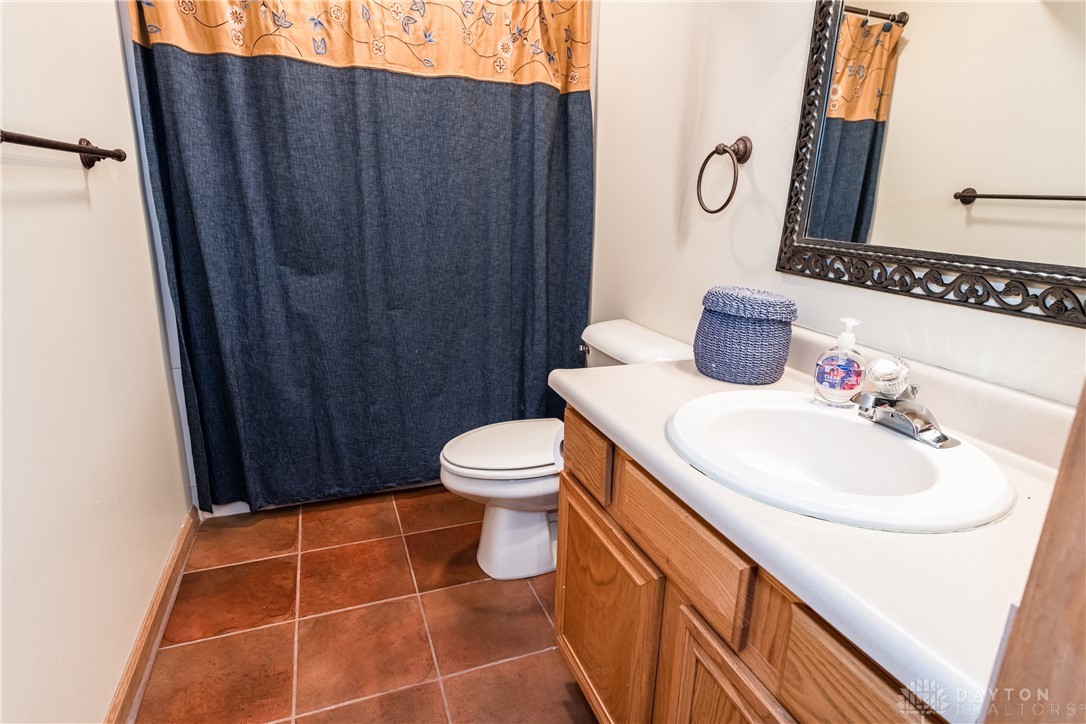9242 Barnes Road Clayton, OH 45315 - Photo 32 of 60 Gallery Image 32
