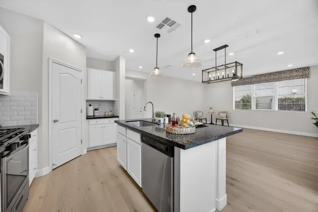 $635,000 | 3124 Sunny Gate Lane, Folsom, CA 95630