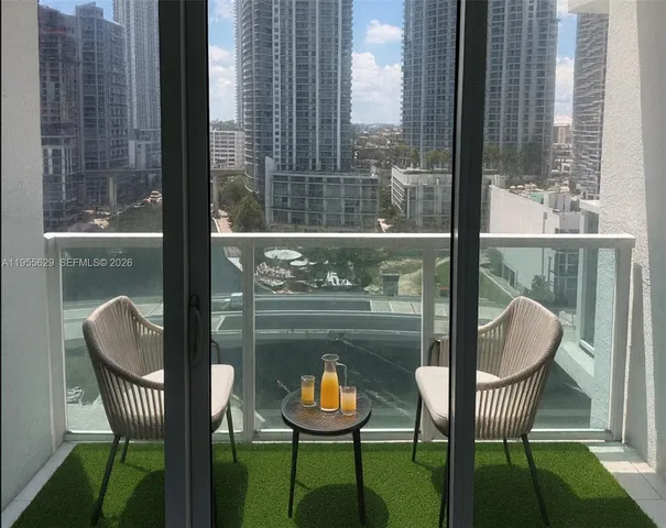 $400,000 | 31 Southeast 5th Street, Unit 1803, Miami, FL 33131