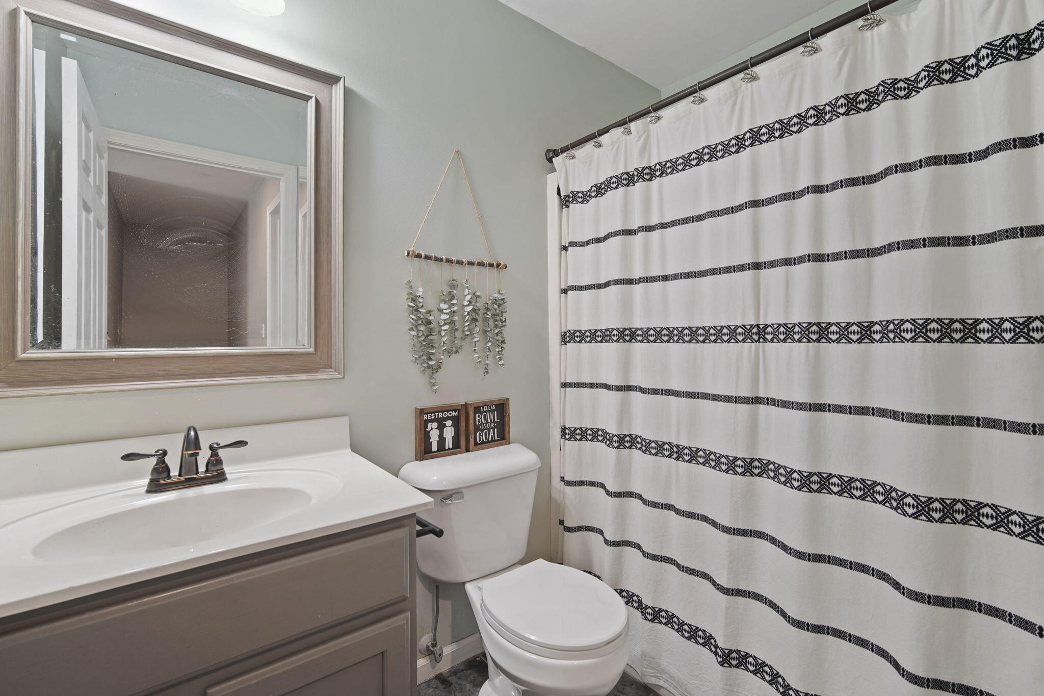 13460 Erie Road Albion, MI 49224 - Photo 27 of 48 25