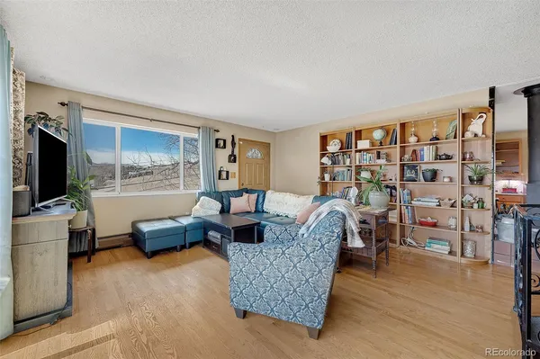 $1,395,000 | 2540 South Kipling Street, Lakewood, CO 80227