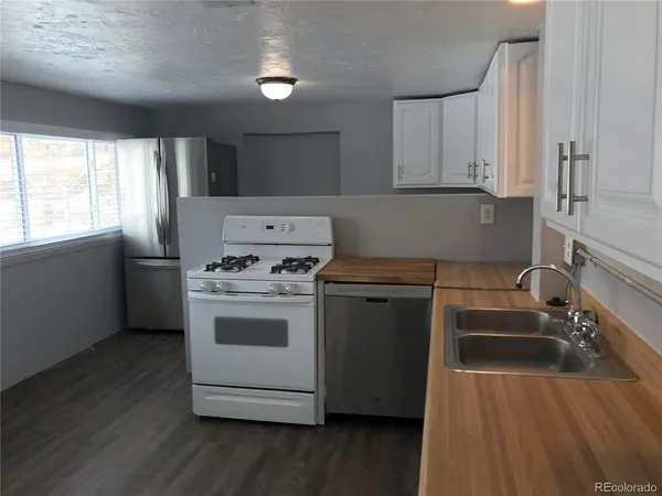 $1,395,000 | 2540 South Kipling Street, Lakewood, CO 80227