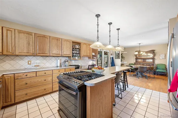 $1,395,000 | 2540 South Kipling Street, Lakewood, CO 80227