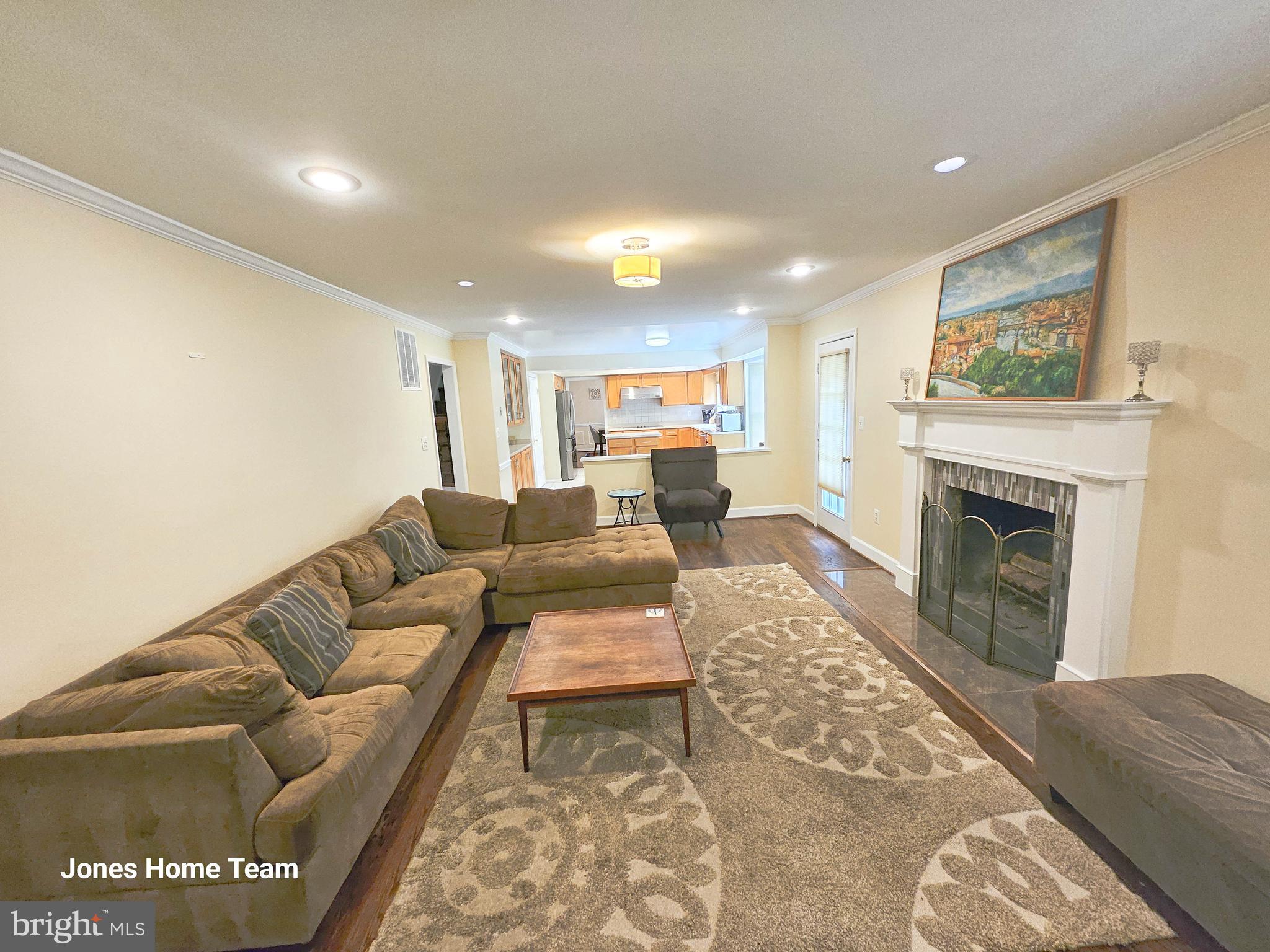 2124 Cherry Leaf Lane Silver Spring, MD 20906 - Photo 6 of 33 Family Room