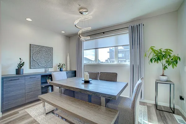 $537,600 | 4992 161st Street West, Lakeville, MN 55044