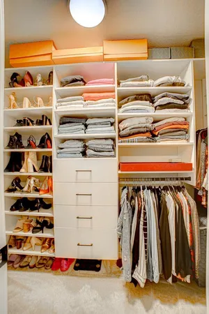 $537,600 | 4992 161st Street West, Lakeville, MN 55044