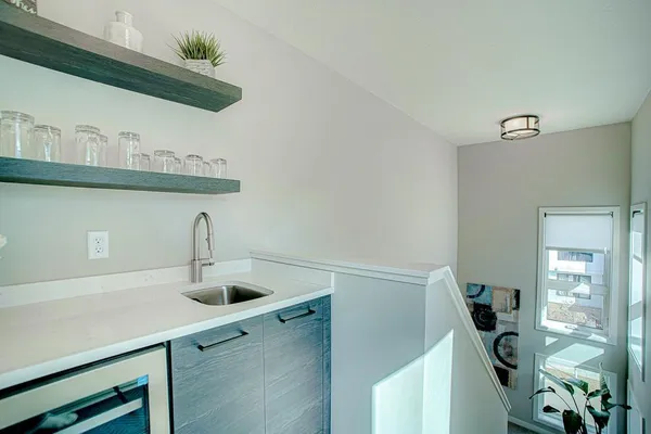 $537,600 | 4992 161st Street West, Lakeville, MN 55044