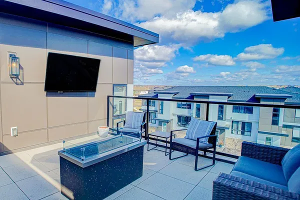 $537,600 | 4992 161st Street West, Lakeville, MN 55044