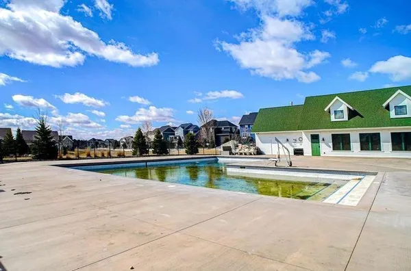 $537,600 | 4992 161st Street West, Lakeville, MN 55044