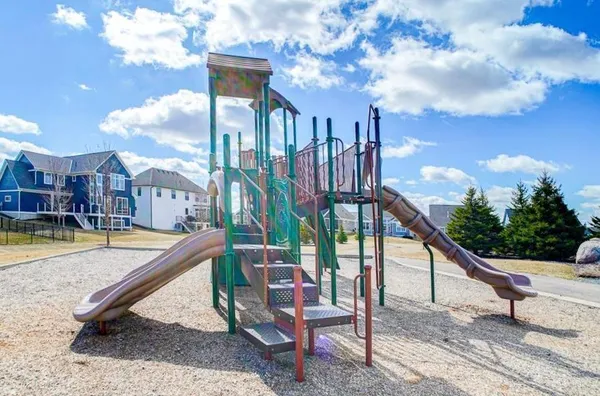 $537,600 | 4992 161st Street West, Lakeville, MN 55044