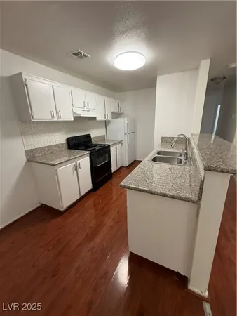 $1,765 | 800 North Major Avenue, Henderson, NV 89015