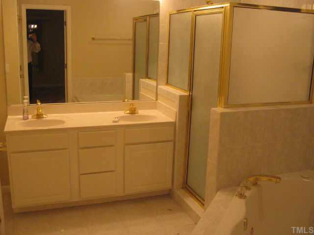 4311 Southwind Drive Raleigh, NC 27613 - Photo 9 of 10