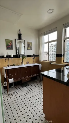 $3,300 | 800 East Ocean Boulevard, Long Beach, CA 90802