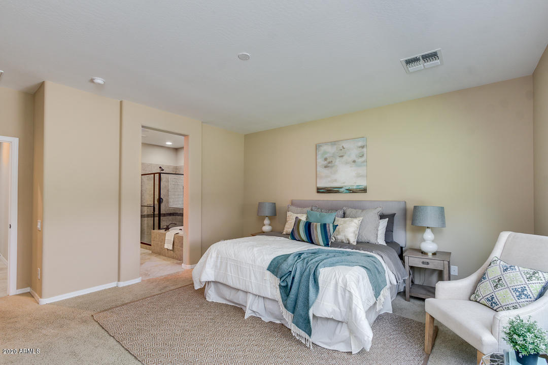 3608 East Abraham Lane Phoenix, AZ 85050 - Photo 11 of 36 10 Master bedroom