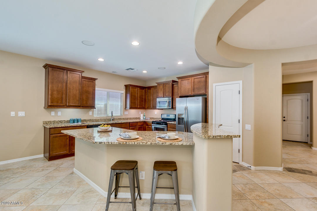 3608 East Abraham Lane Phoenix, AZ 85050 - Photo 8 of 36 7 eating area