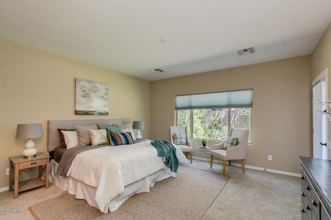 3608 East Abraham Lane Phoenix, AZ 85050 - Photo 10 of 36 9 master bedroom