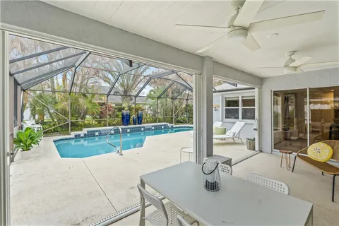 $475,000 | 4955 5th Place, Vero Beach, FL 32968