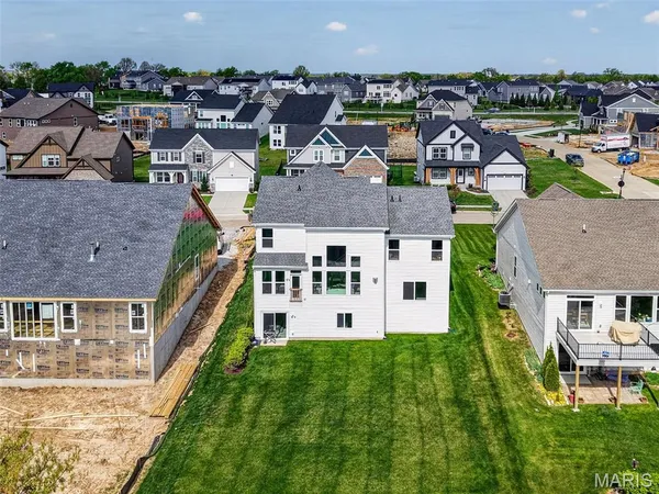$640,000 | 208 Kerry Downs Drive, O'Fallon, MO 63368