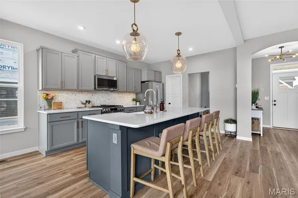 $640,000 | 208 Kerry Downs Drive, O'Fallon, MO 63368