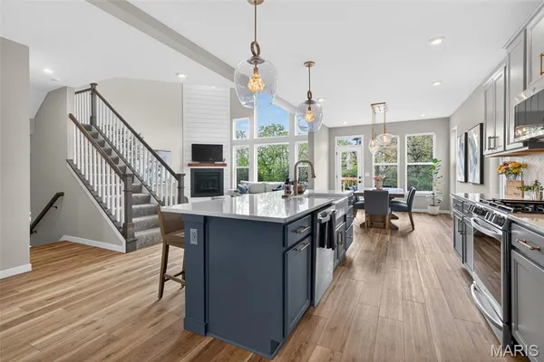 $640,000 | 208 Kerry Downs Drive, O'Fallon, MO 63368