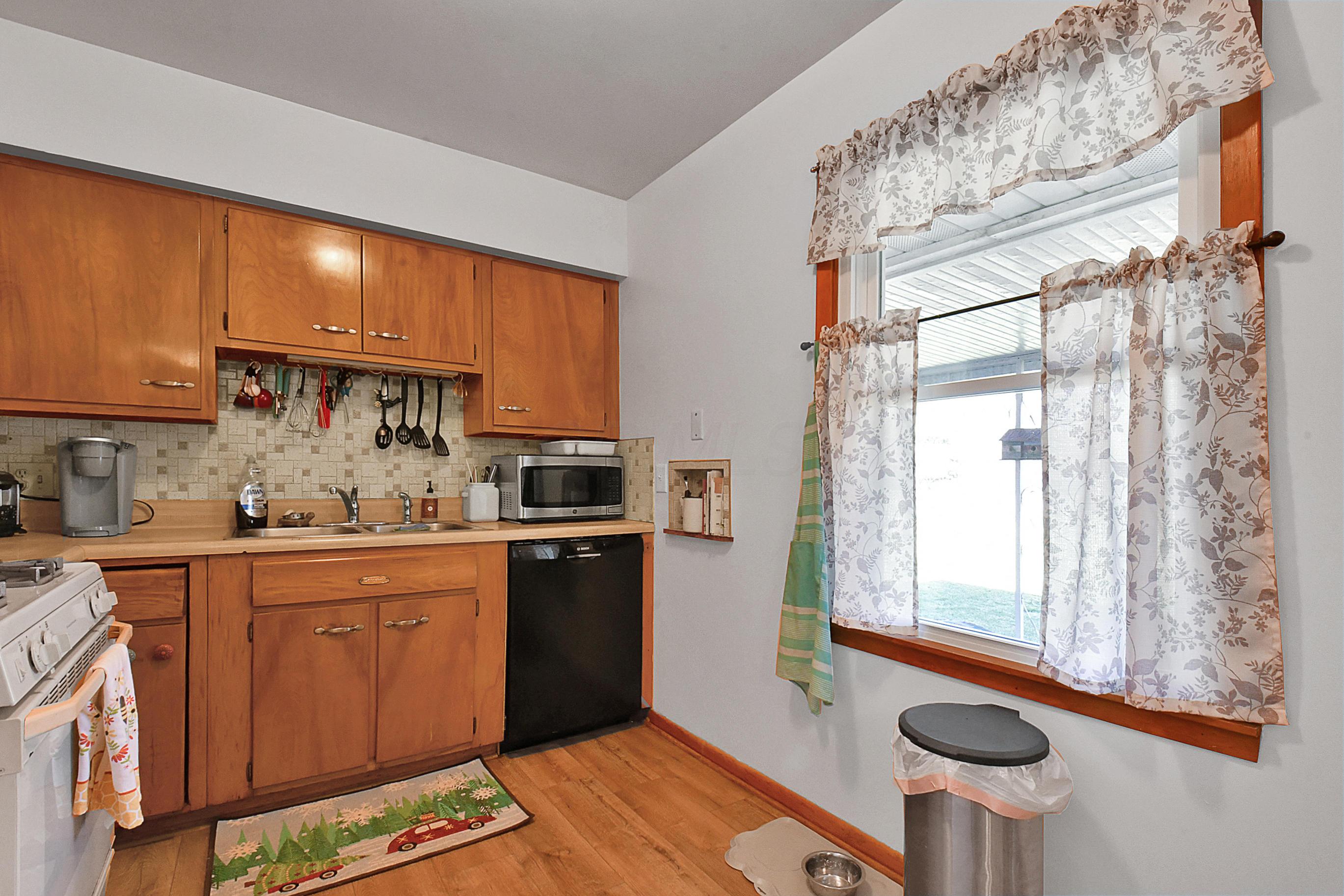 674 Agler Road Columbus, OH 43230 - Photo 10 of 25 Gallery Image 10