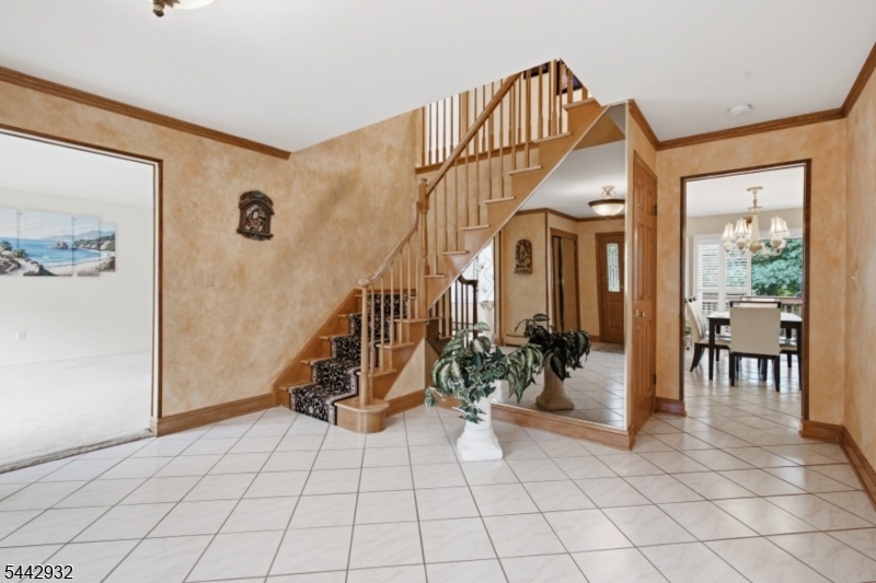 37 Continental Road Morris Plains, NJ 07950 - Photo 3 of 42