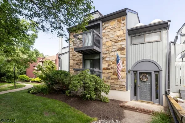 $345,000 | 55 Kensington Court, Hackettstown, NJ 07840