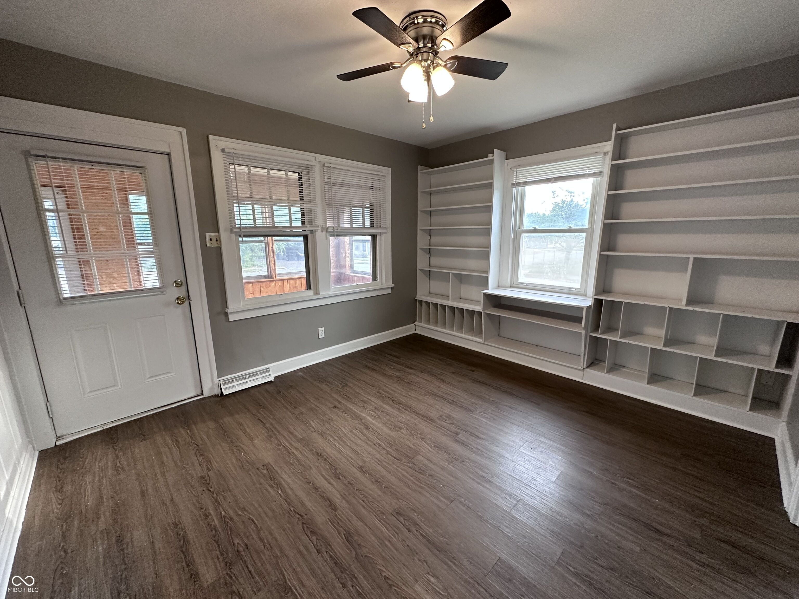 1202 East 8th Street Anderson, IN 46012 - Photo 5 of 34