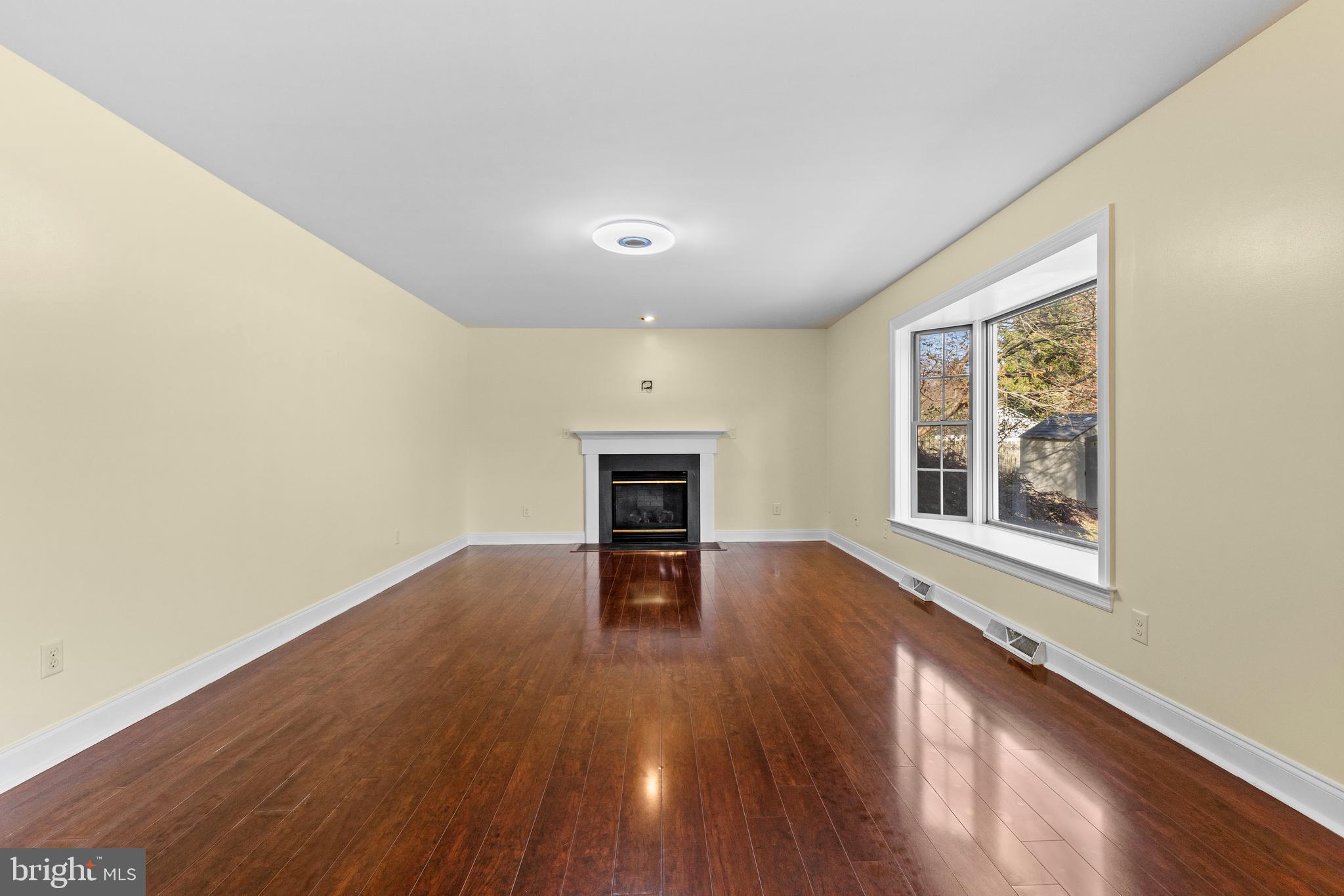 1227 Landis Valley Road Lancaster, PA 17601 - Photo 15 of 45
