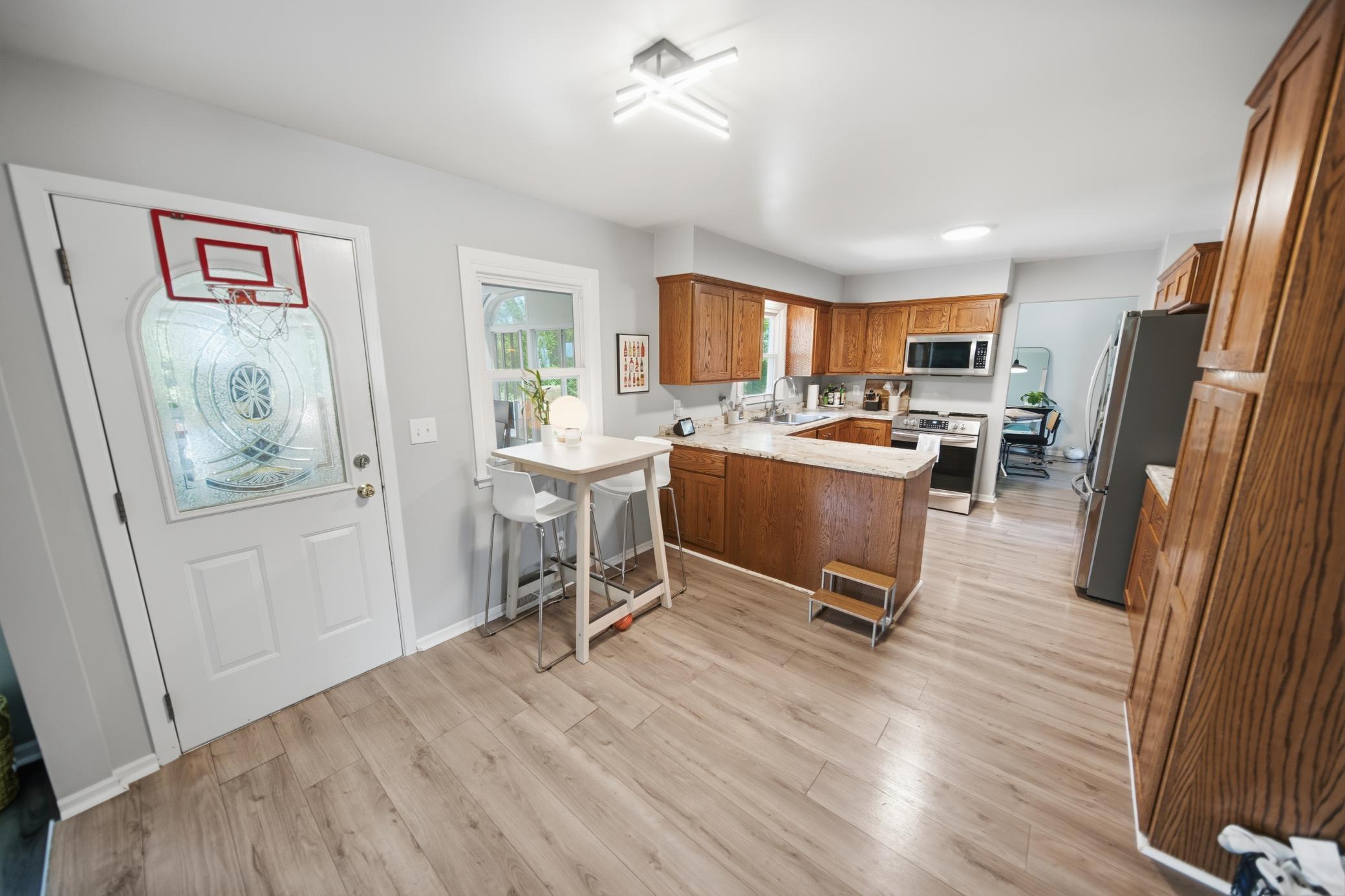 105 26th Street Northwest Rochester, MN 55901 - Photo 5 of 59